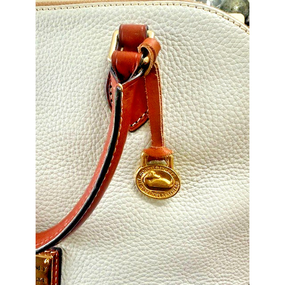 Dooney Bourke Pebbled leather Zip Satchel Bone Oyster? Off White Tag Handbag - Picture 6 of 11